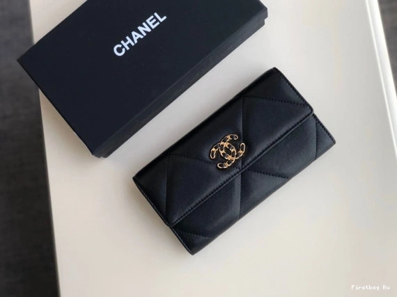 First Bag Ru LONG FLAP CHANEL 19 WALLET 0825